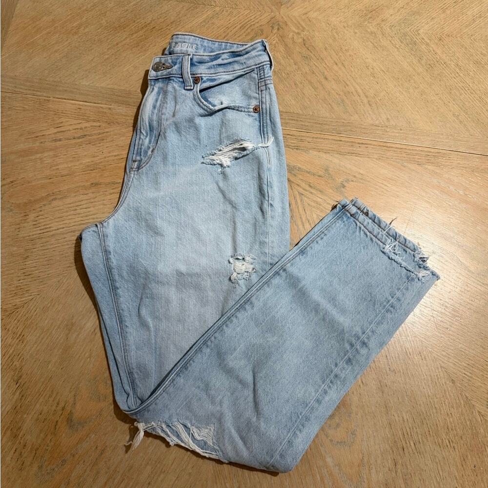 American Eagle distressed mom jeans size 2